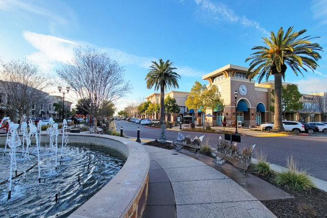 street in Roseville