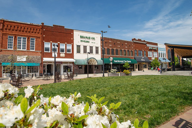 city street in Hickory, North Carolina